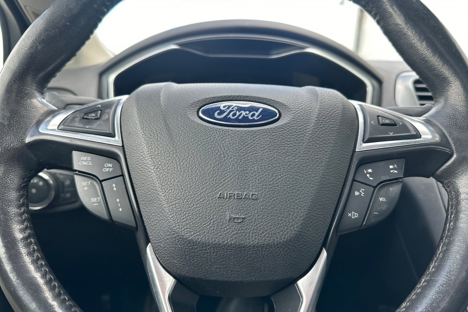 Used 2014 Ford Fusion Titanium image 23