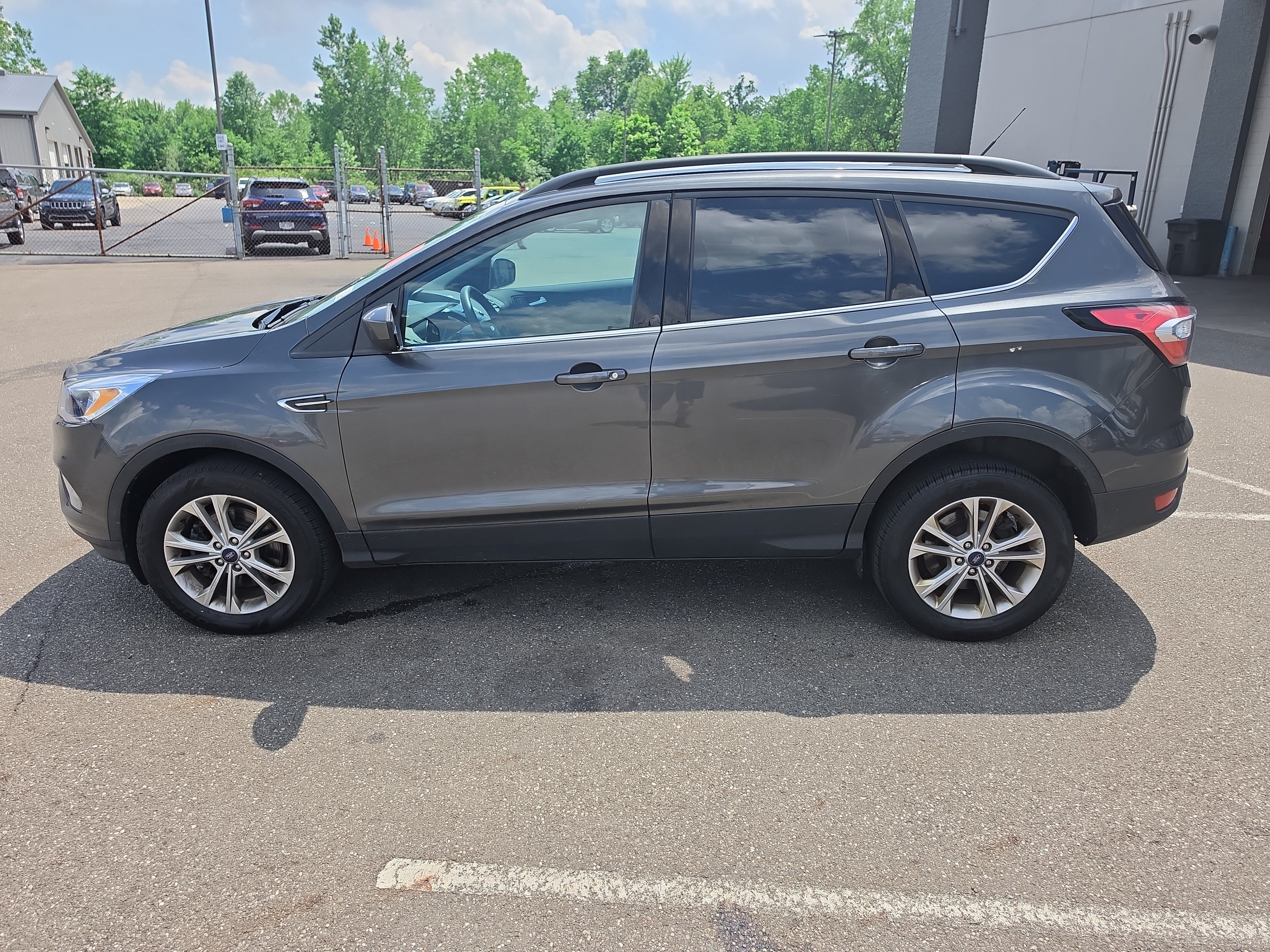 Used 2018 Ford Escape SE AWD/4WD image 6