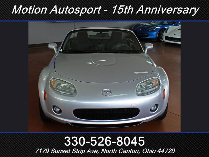 Used 2006 MAZDA MX-5 Miata Sport RWD image 4