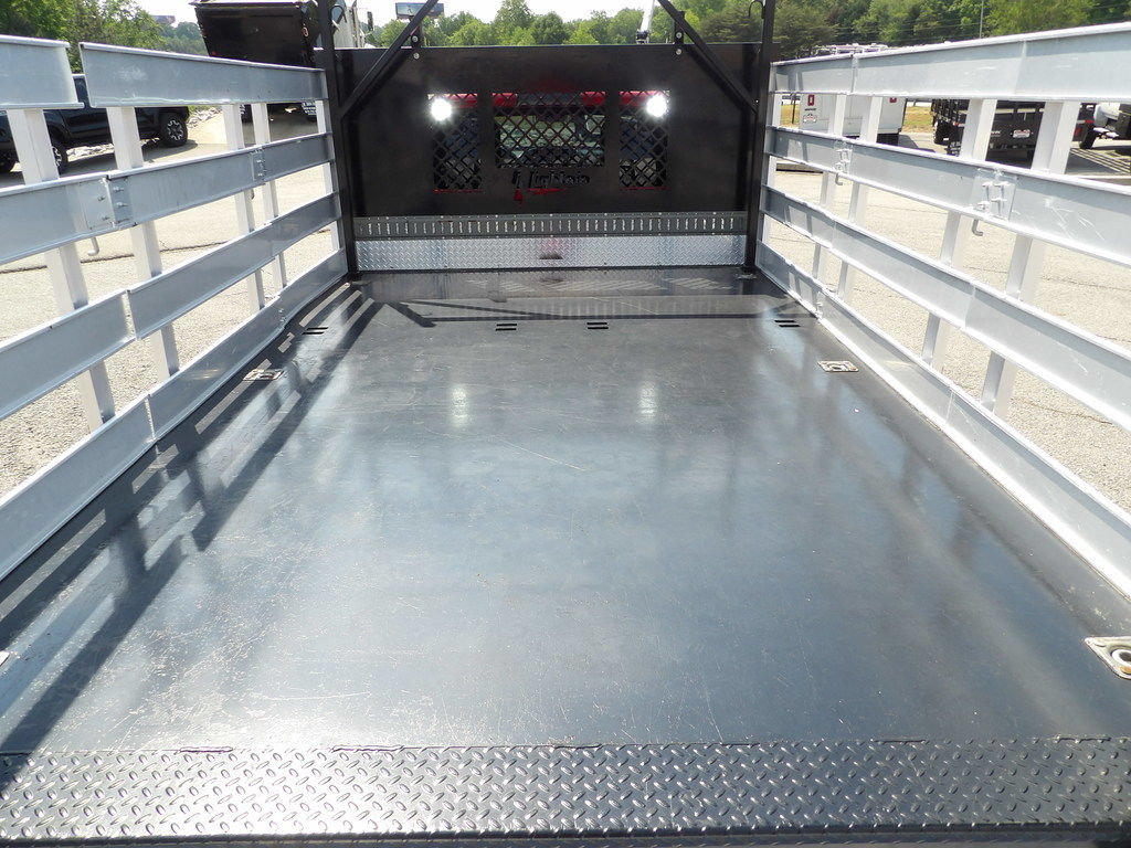 Used 2021 RAM 5500 Tradesman w/ Chrome Appearance Group RWD image 52