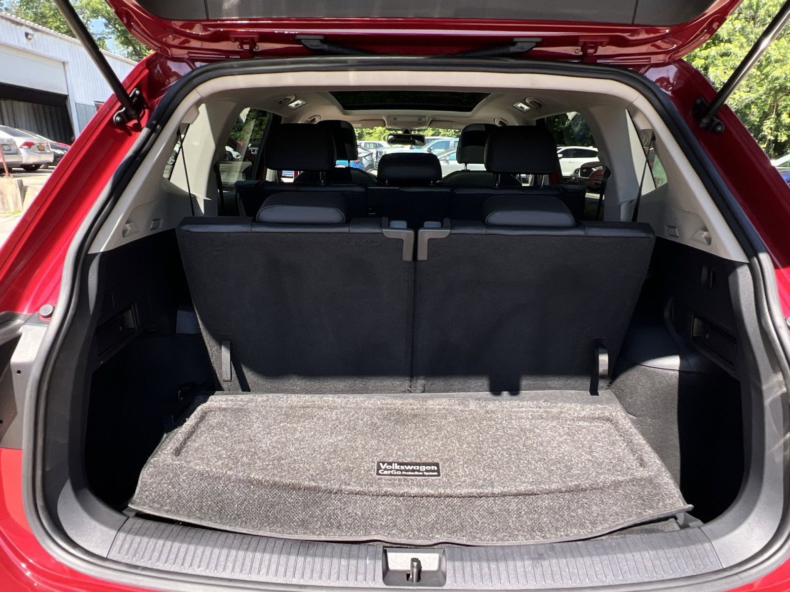 Used 2019 Volkswagen Tiguan SE AWD/4WD image 45