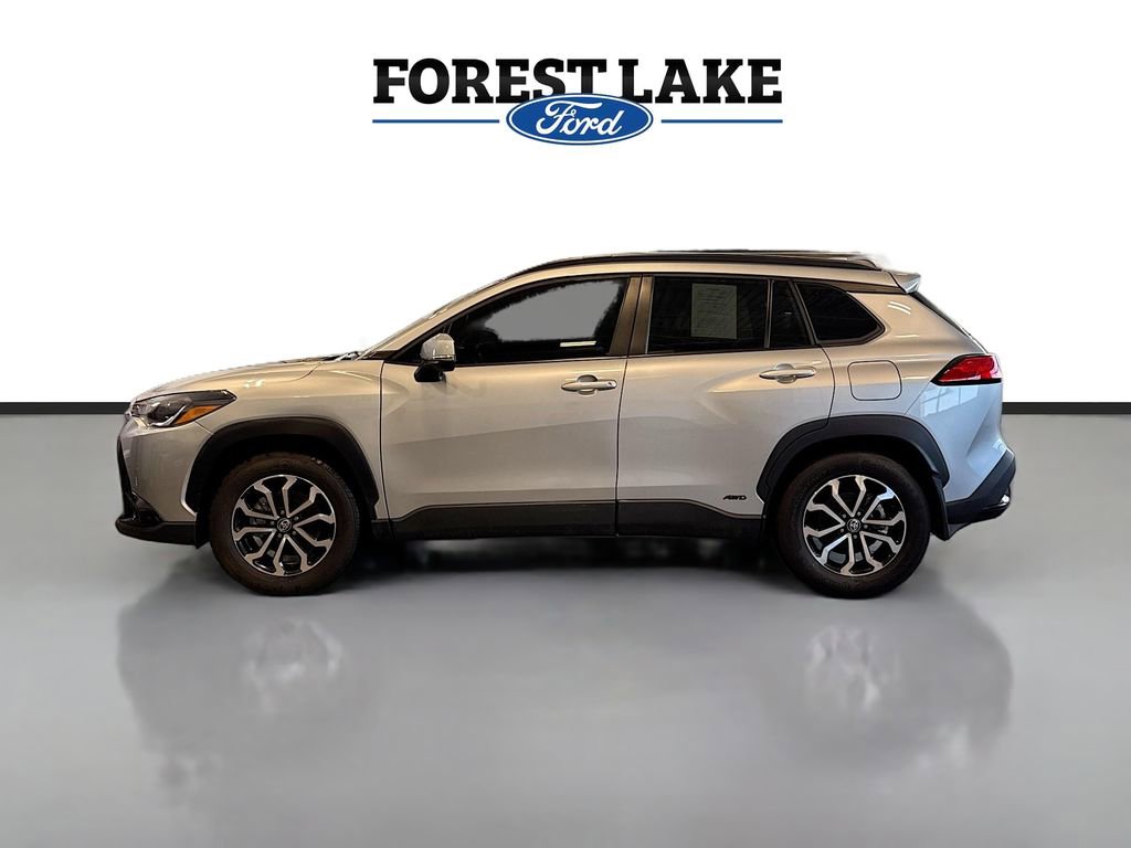 Used 2024 Toyota Corolla Cross SE image 4