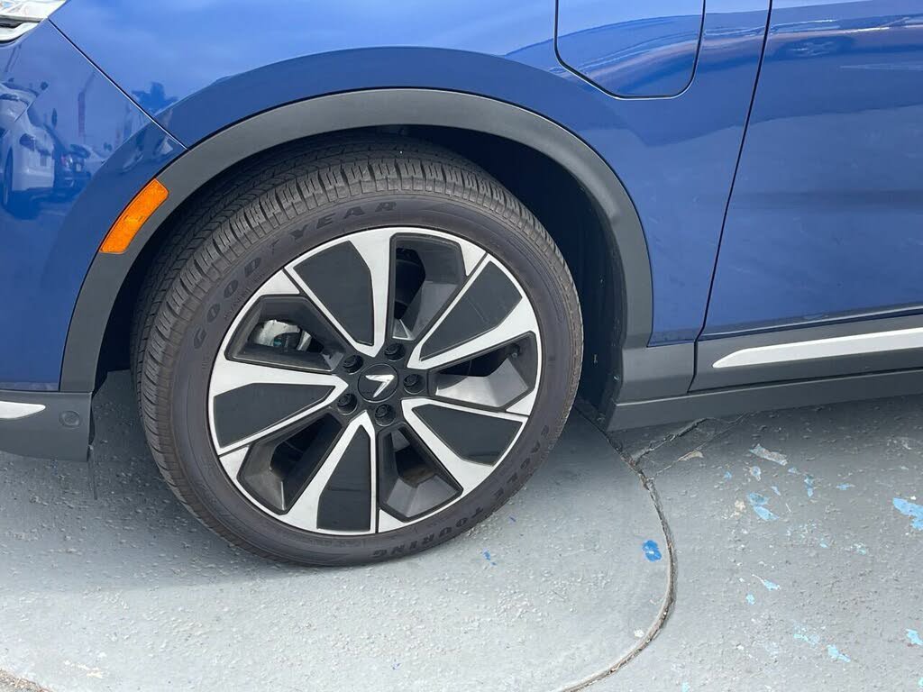 Used 2023 VinFast VF 8 Plus AWD/4WD image 19