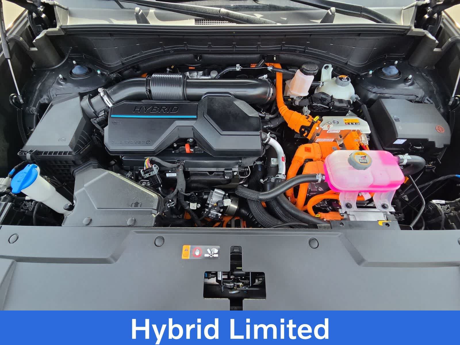Used 2025 Hyundai Santa Fe Limited FWD image 13