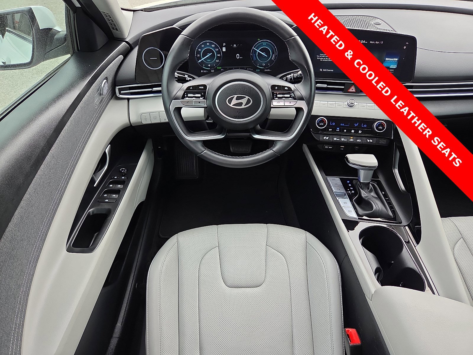 Used 2024 Hyundai Elantra Limited image 11