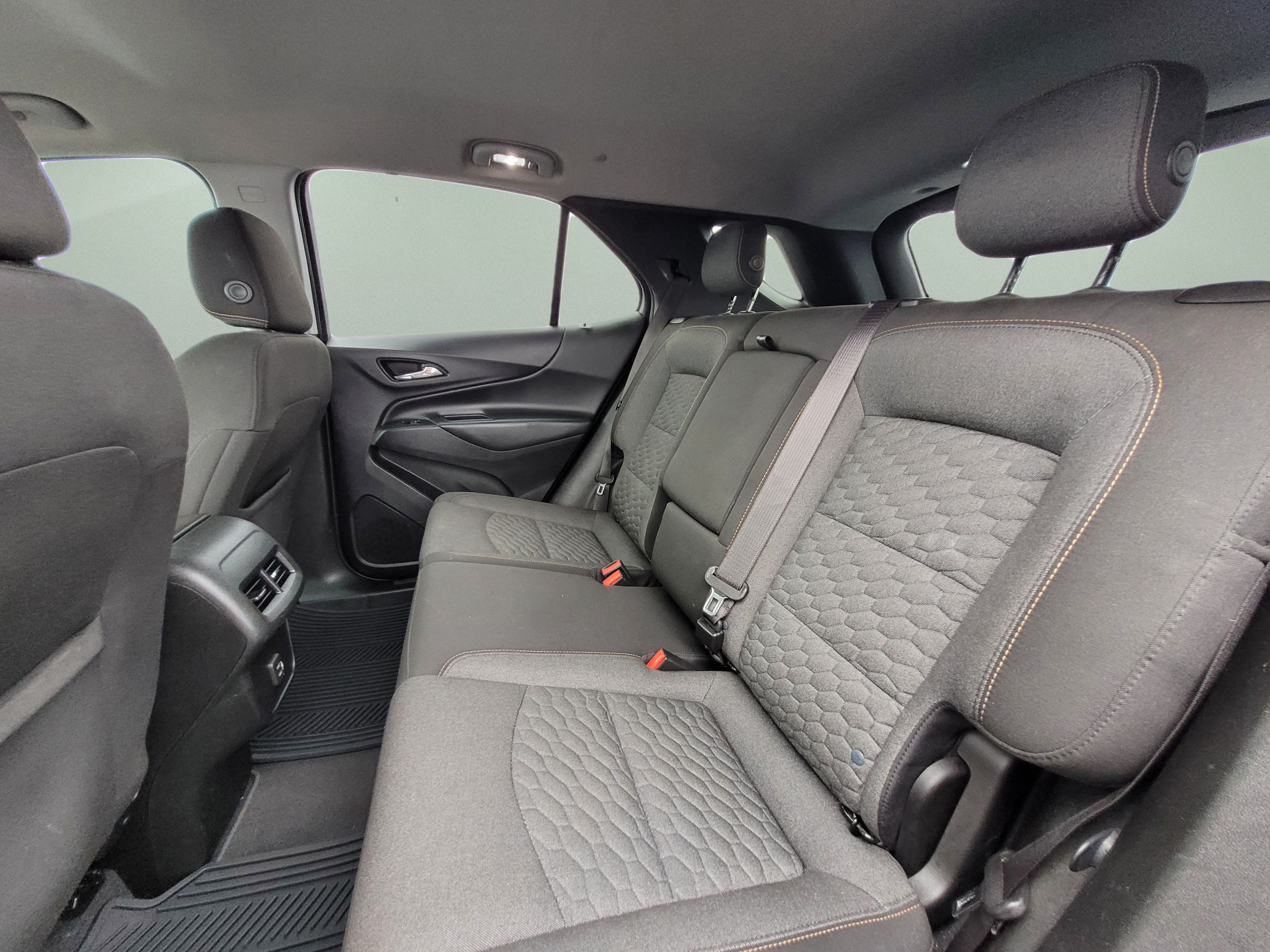 Used 2020 Chevrolet Equinox LT FWD image 17
