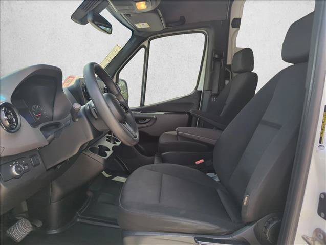 Used 2023 Mercedes-Benz Sprinter 2500 image 14