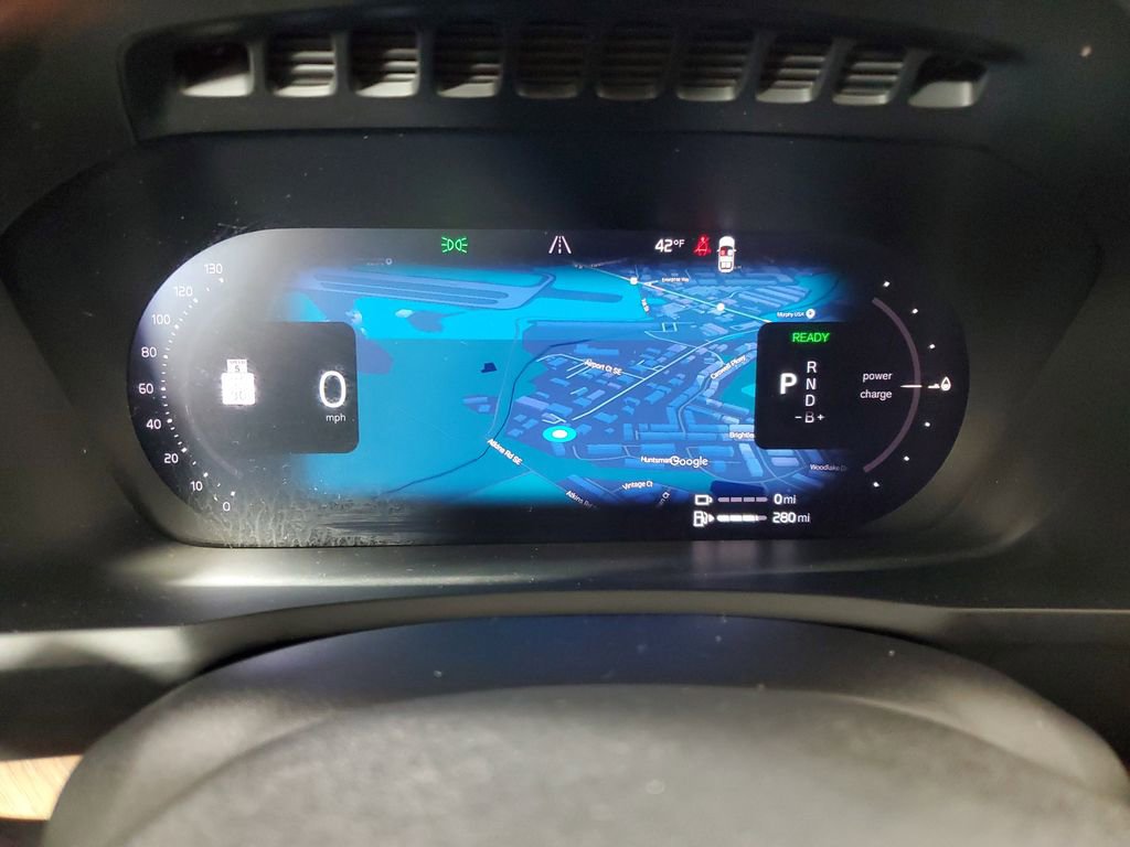 Used 2024 Volvo XC90 T8 Plus image 30