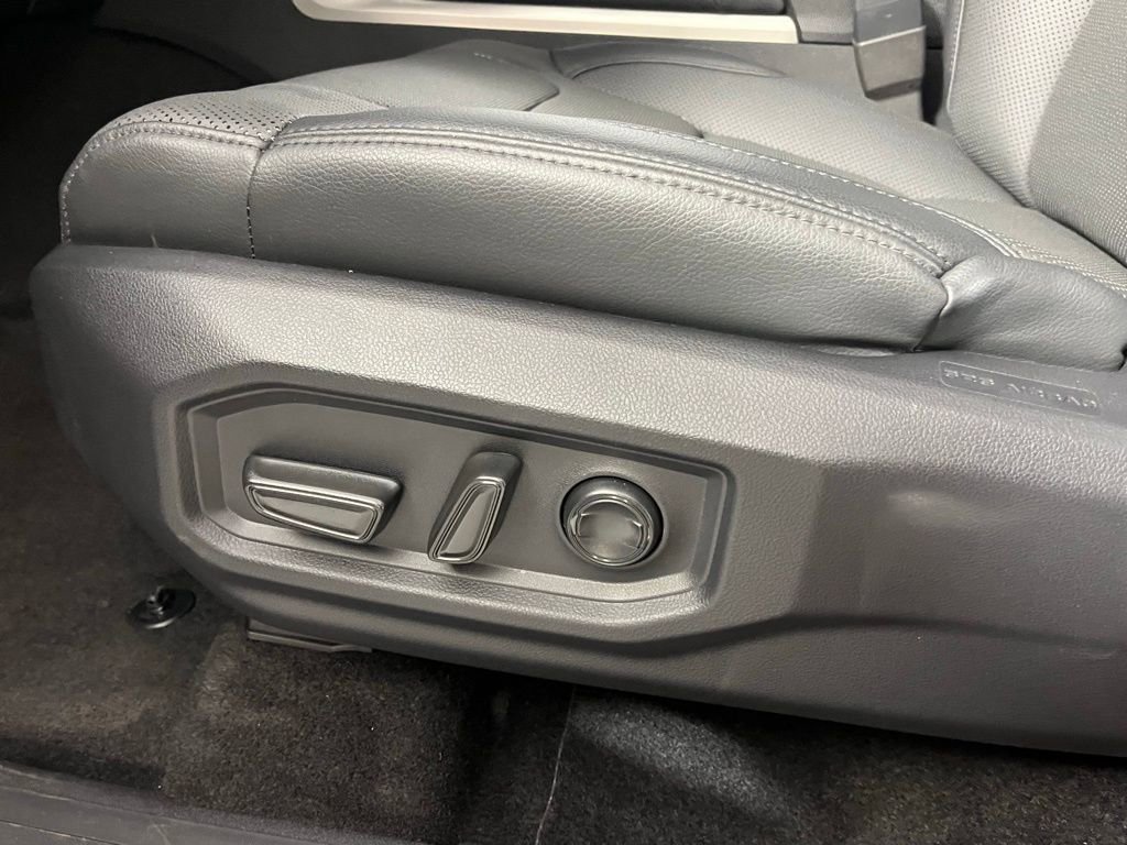 Used 2023 Toyota Tundra Limited image 22