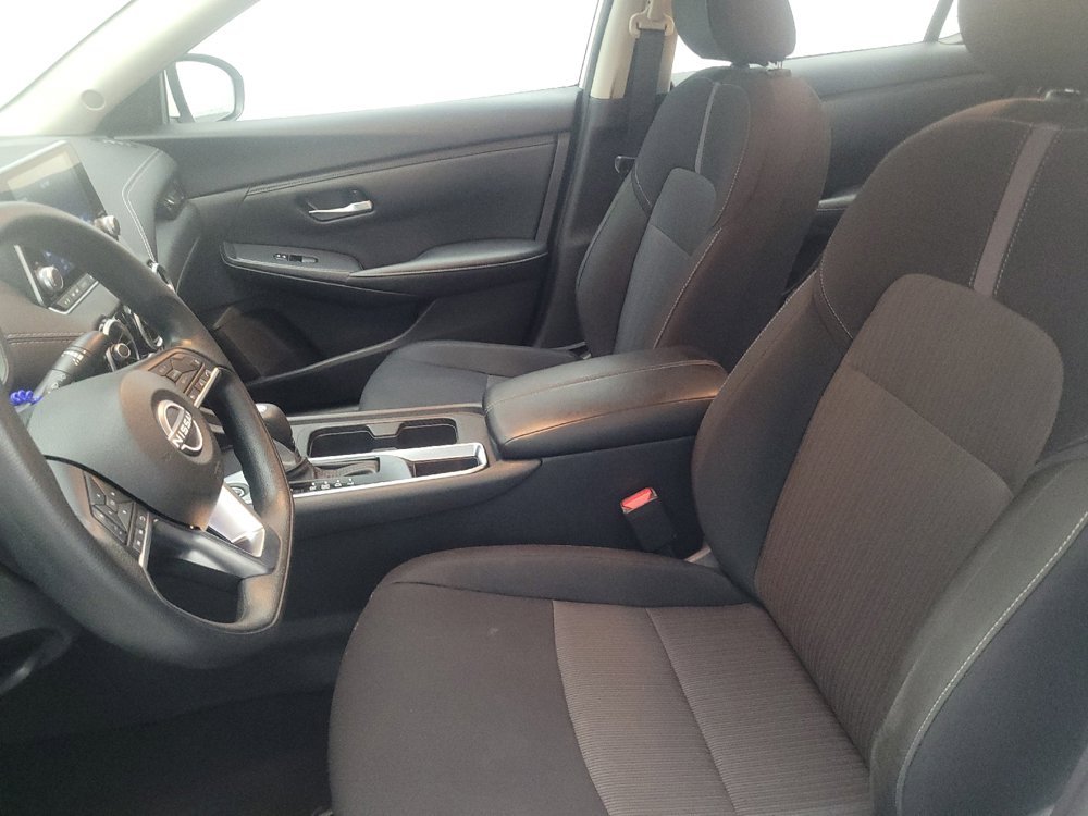 Used 2025 Nissan Sentra SV FWD image 17
