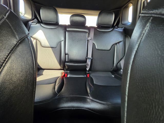 Used 2023 Jeep Compass Trailhawk image 25
