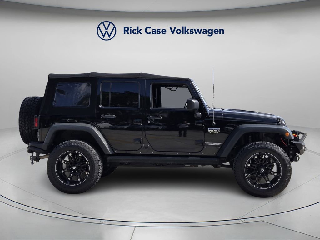 Used 2012 Jeep Wrangler Unlimited Rubicon image 3