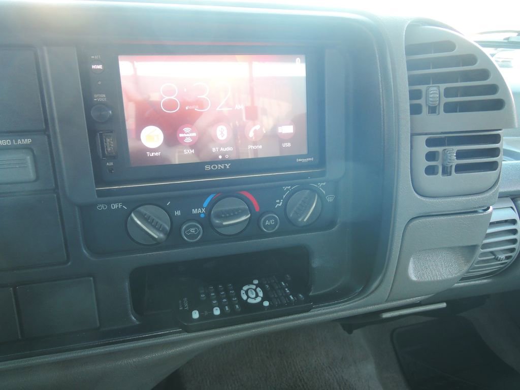 Used 1995 Chevrolet Silverado 1500 2WD Regular Cab image 13