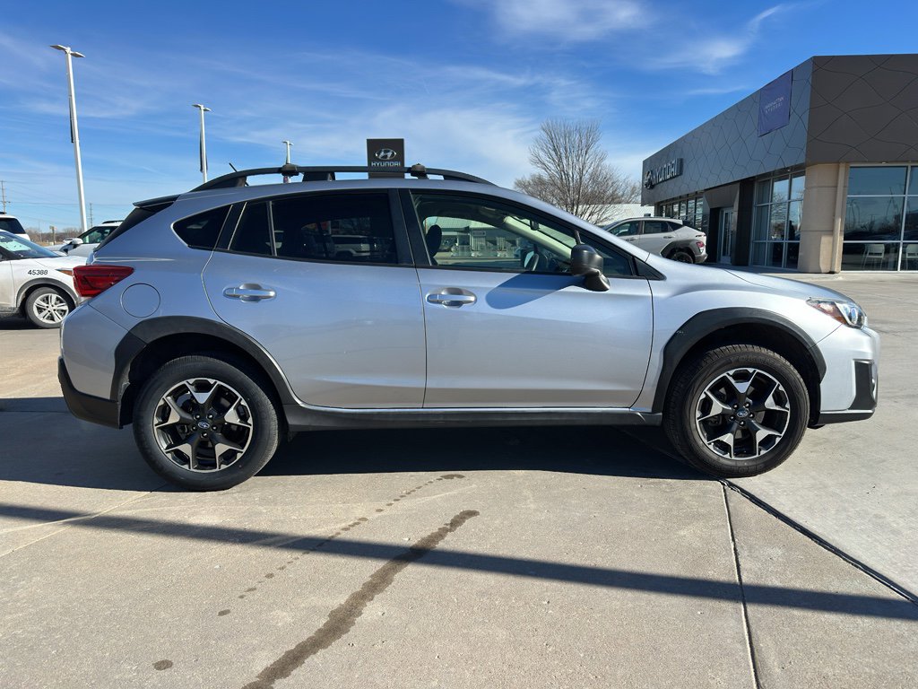 Used 2020 Subaru Crosstrek 2.0i image 7