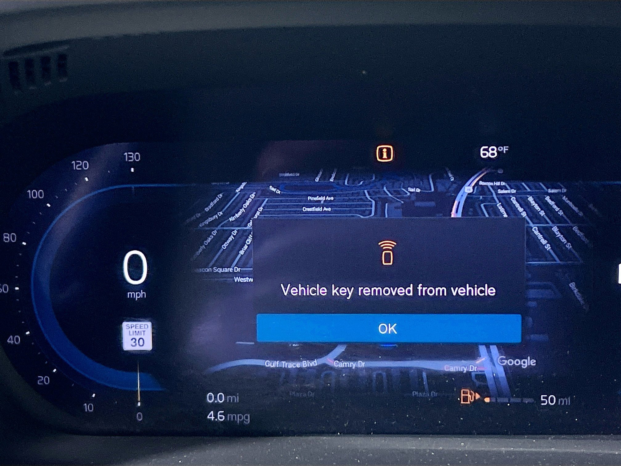 Used 2022 Volvo XC60 B5 Momentum image 23