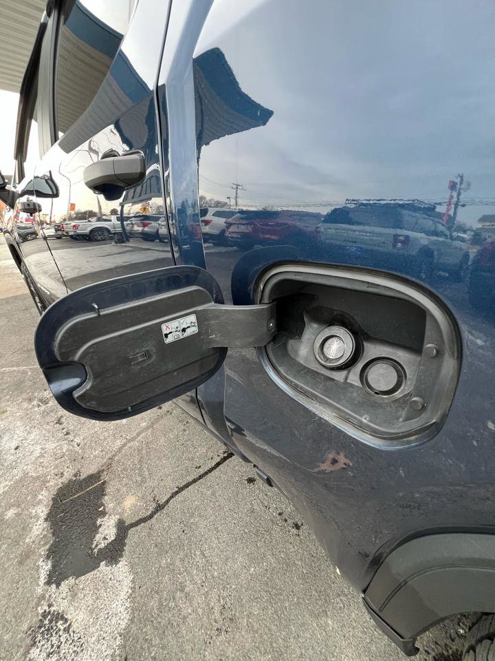 Used 2021 GMC Sierra 1500 4x4 Crew Cab w/ Sierra Value Package image 8
