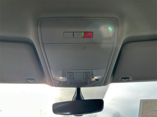 Used 2023 Volkswagen Atlas SE image 28