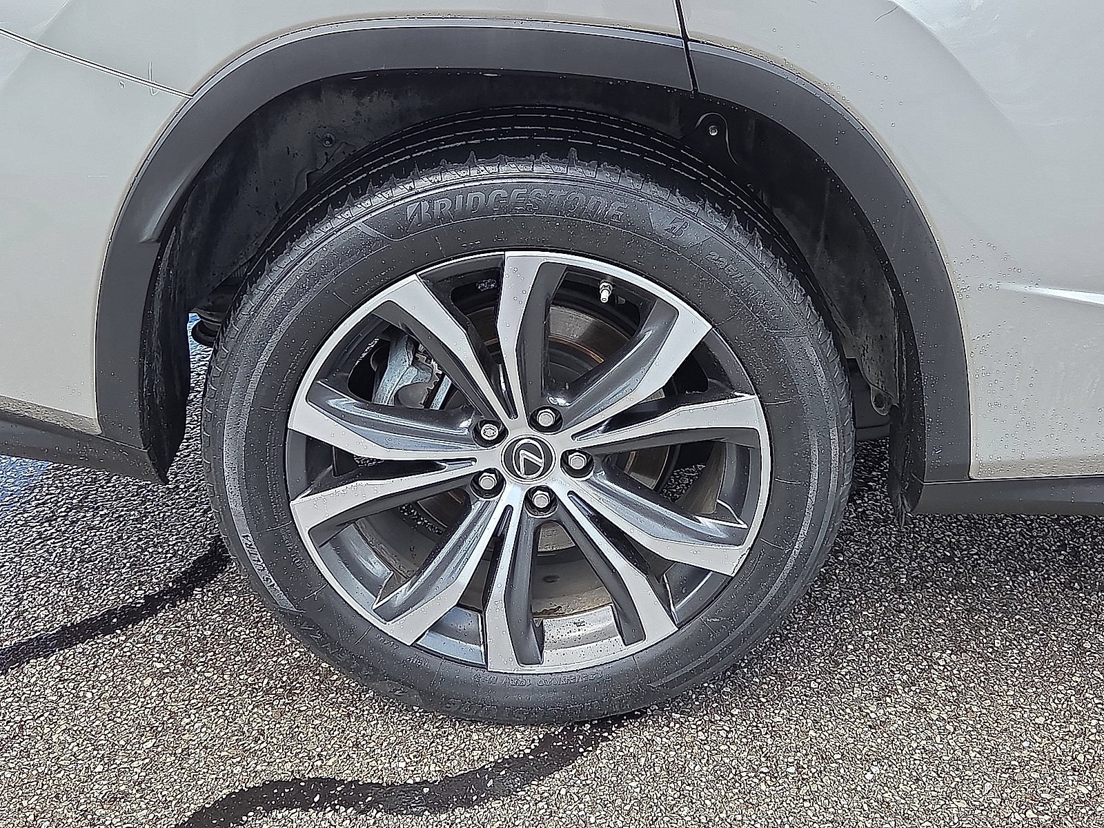 Used 2019 Lexus RX 350L FWD image 17