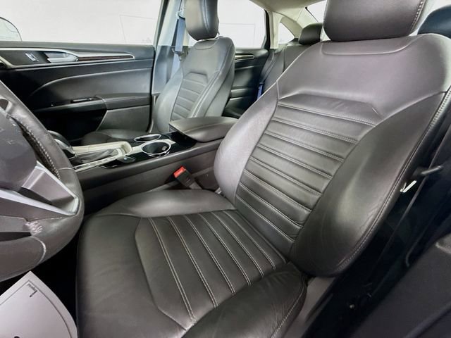 Used 2013 Ford Fusion SE FWD image 21