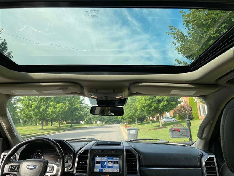 Used 2018 Ford Expedition Max Platinum AWD/4WD image 18