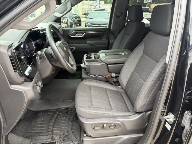 Used 2025 Chevrolet Silverado 1500 LT w/ Z71 Off-Road Package AWD/4WD image 20