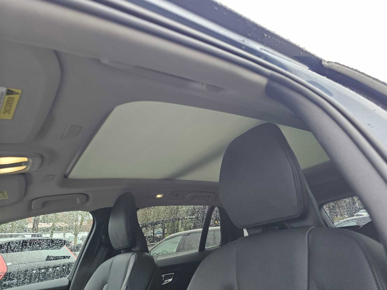 Certified 2025 Volvo V60 B5 Cross Country Plus image 25