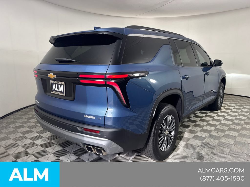 Used 2024 Chevrolet Traverse LT FWD image 7