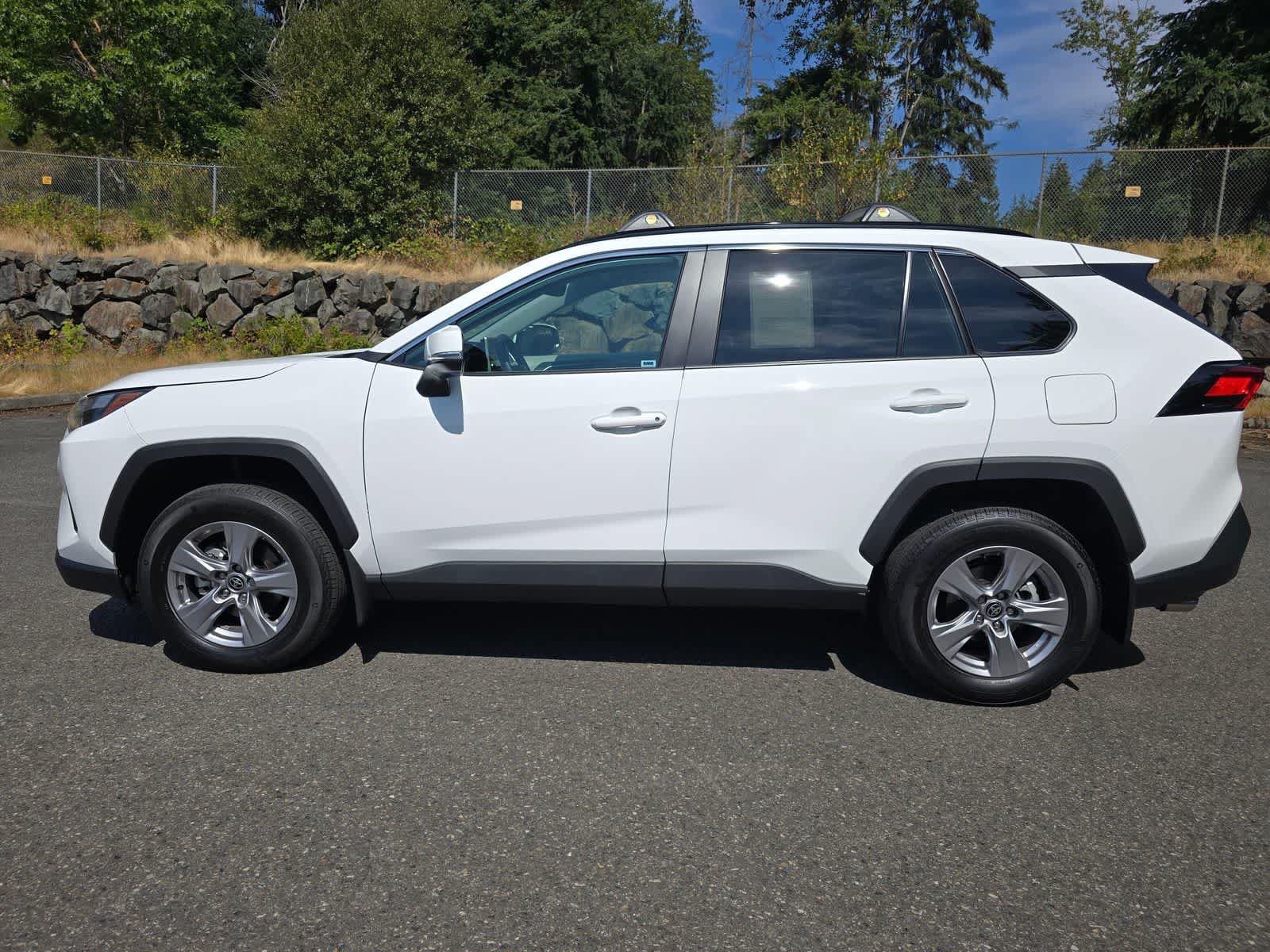 Used 2025 Toyota RAV4 XLE w/ Convenience Package AWD/4WD image 3