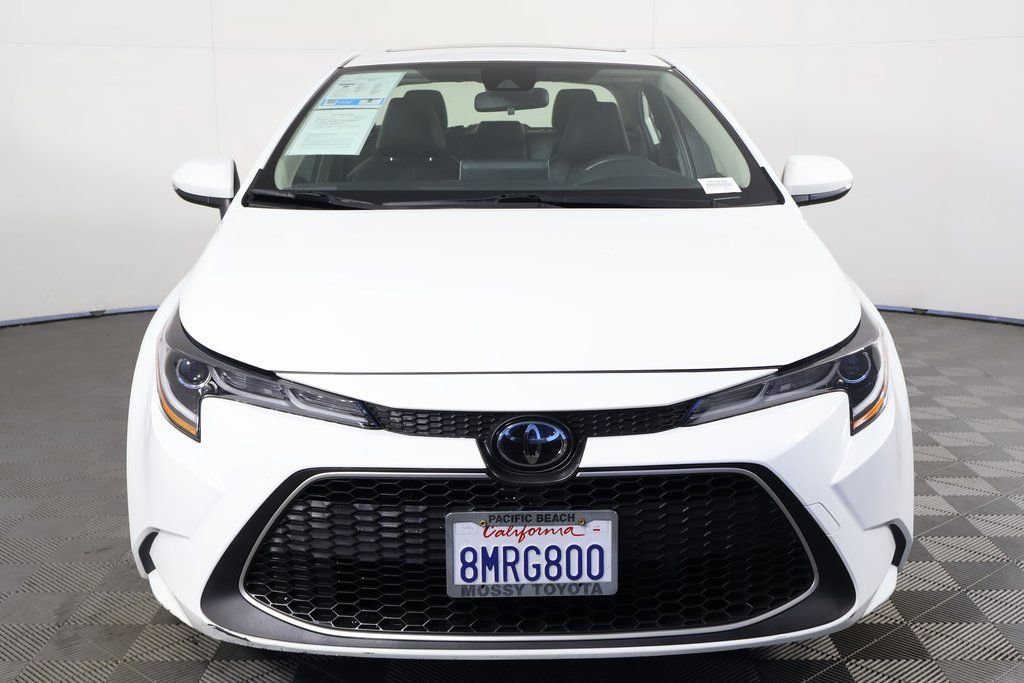 Used 2020 Toyota Corolla XLE w/ Carpet Mat Package (TMS) FWD image 2