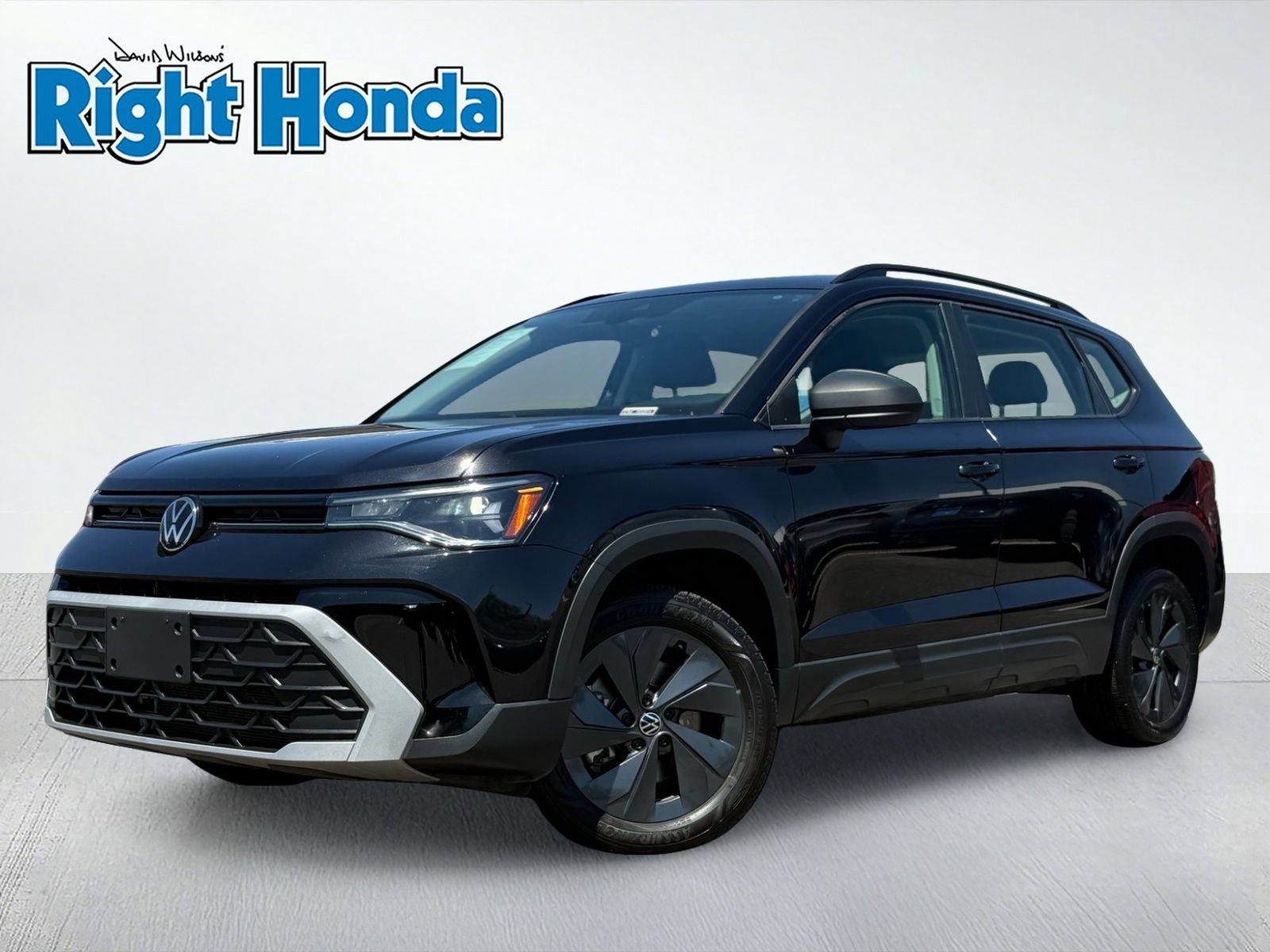 Used 2025 Volkswagen Taos S FWD image 2