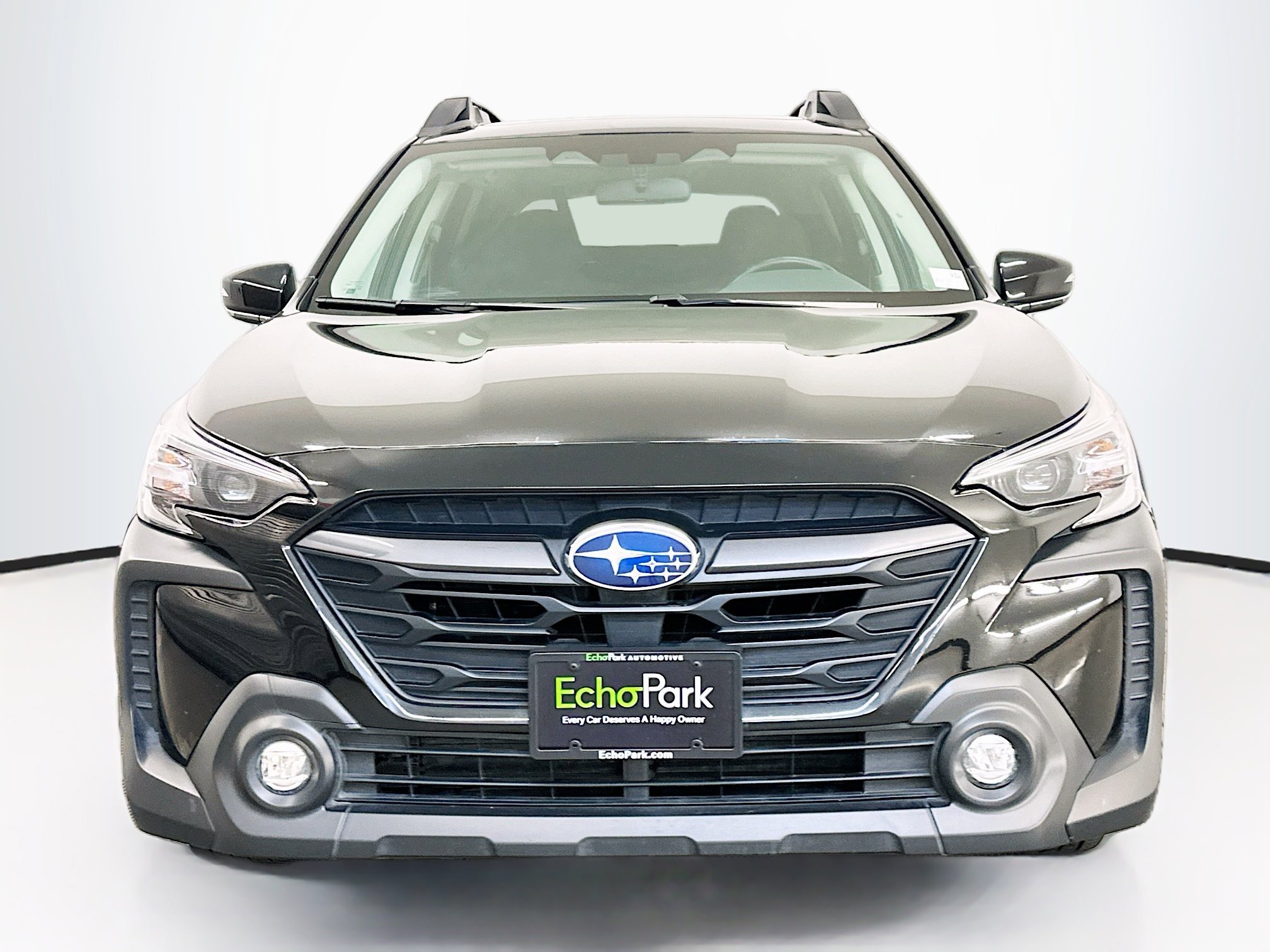 Used 2025 Subaru Outback Premium image 2