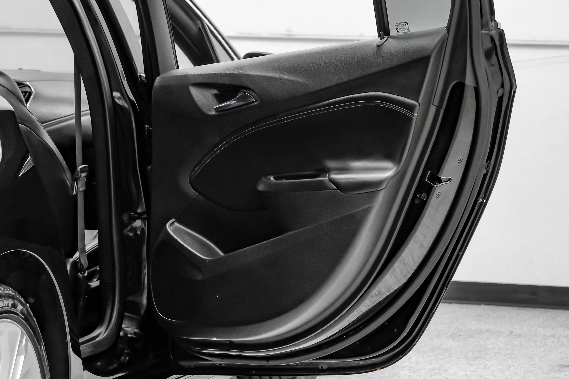 Used 2016 Chevrolet Cruze Premier image 48