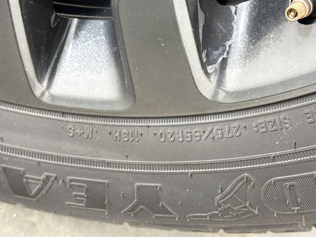 Used 2021 Ford Expedition Limited image 46