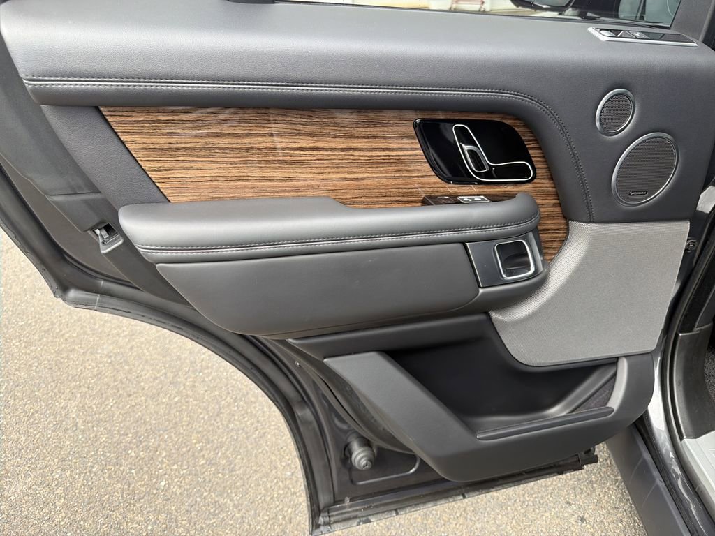Used 2019 Land Rover Range Rover Supercharged AWD/4WD image 12