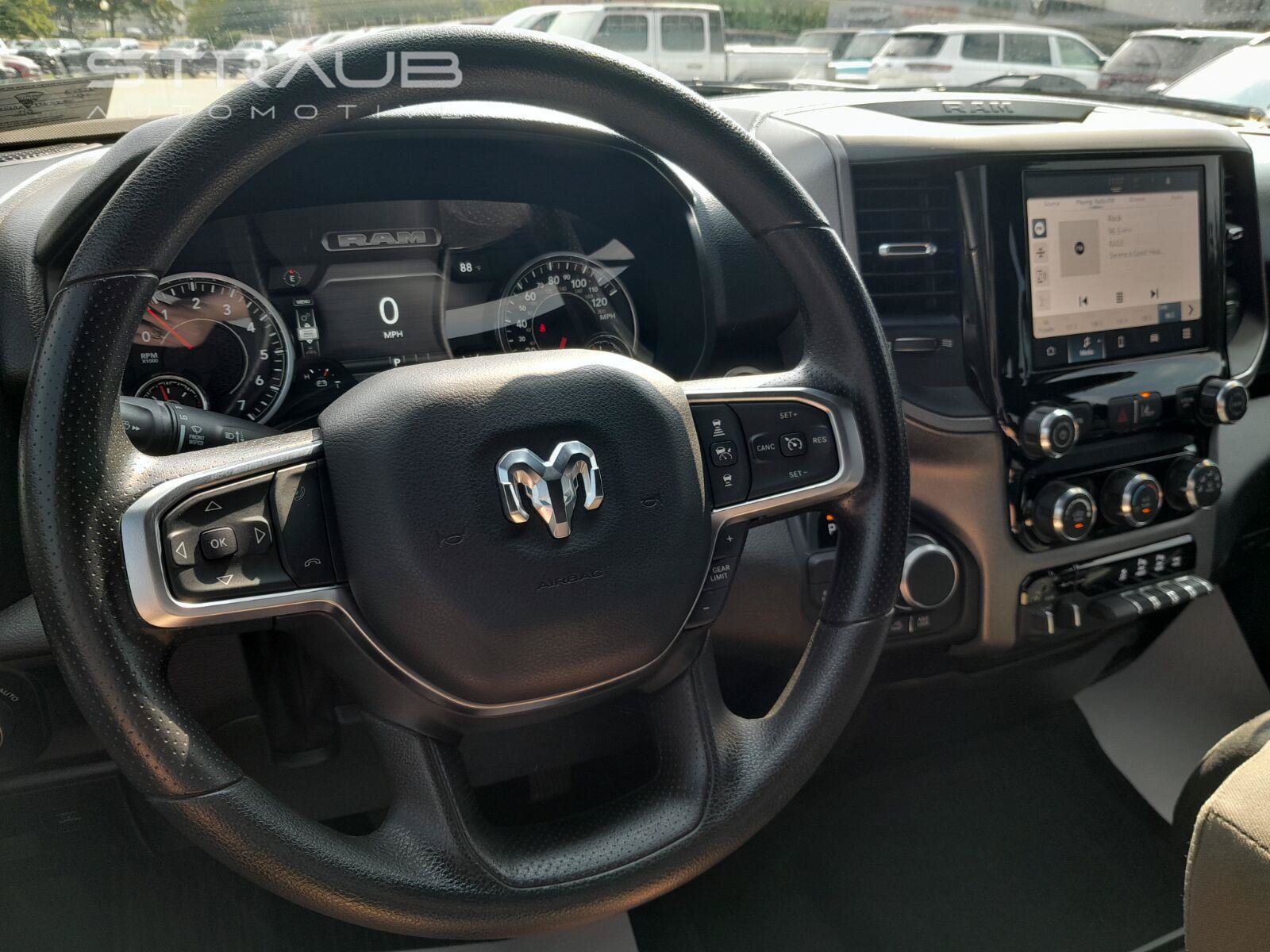 Used 2025 RAM 1500 Warlock AWD/4WD image 11