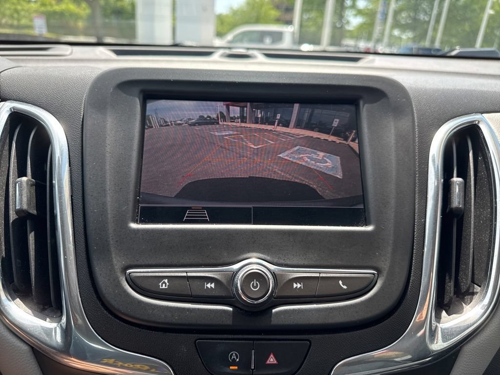 Used 2023 Chevrolet Equinox LS AWD/4WD image 40
