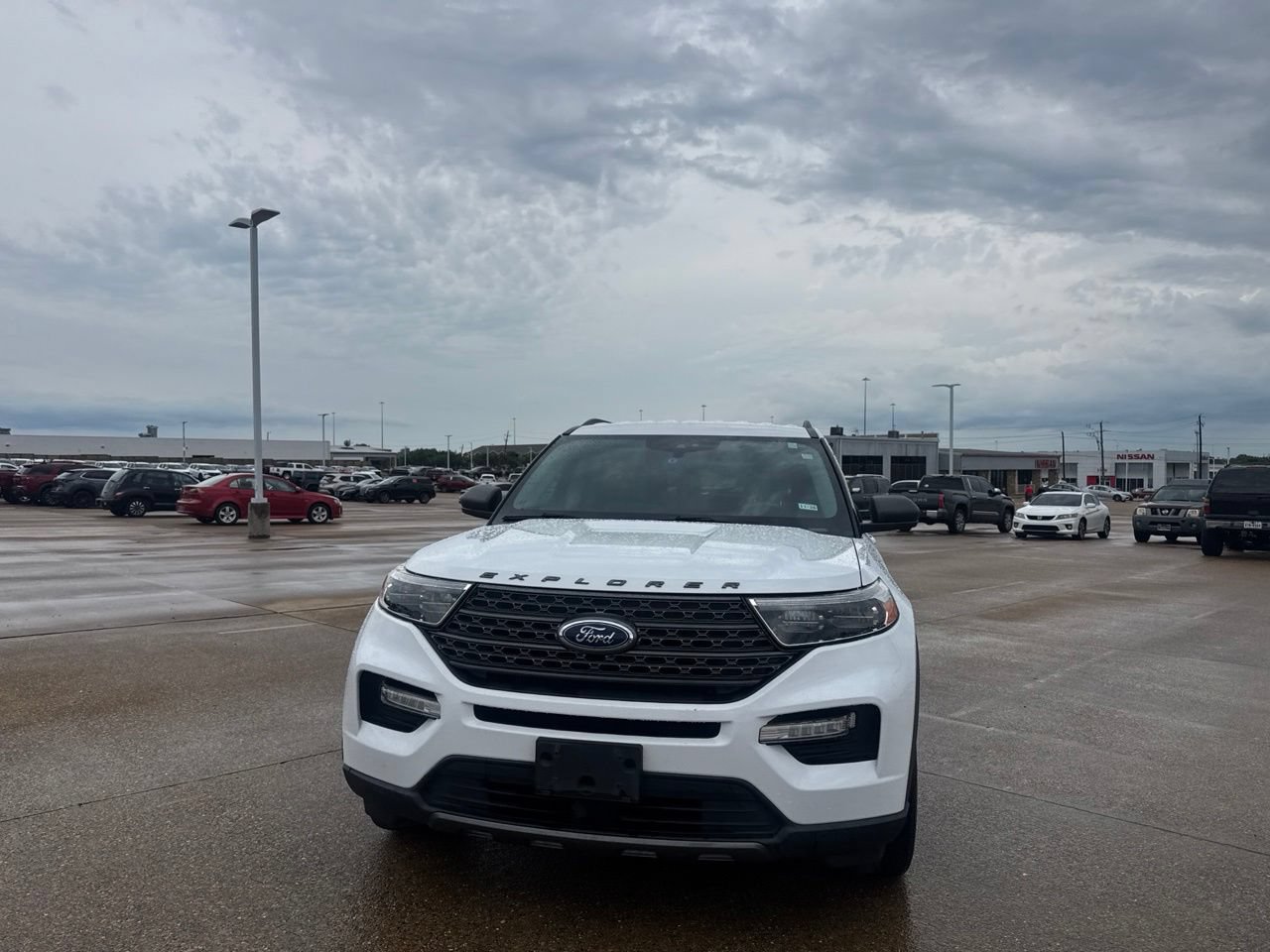 Used 2021 Ford Explorer XLT w/ Equipment Group 202A RWD image 6
