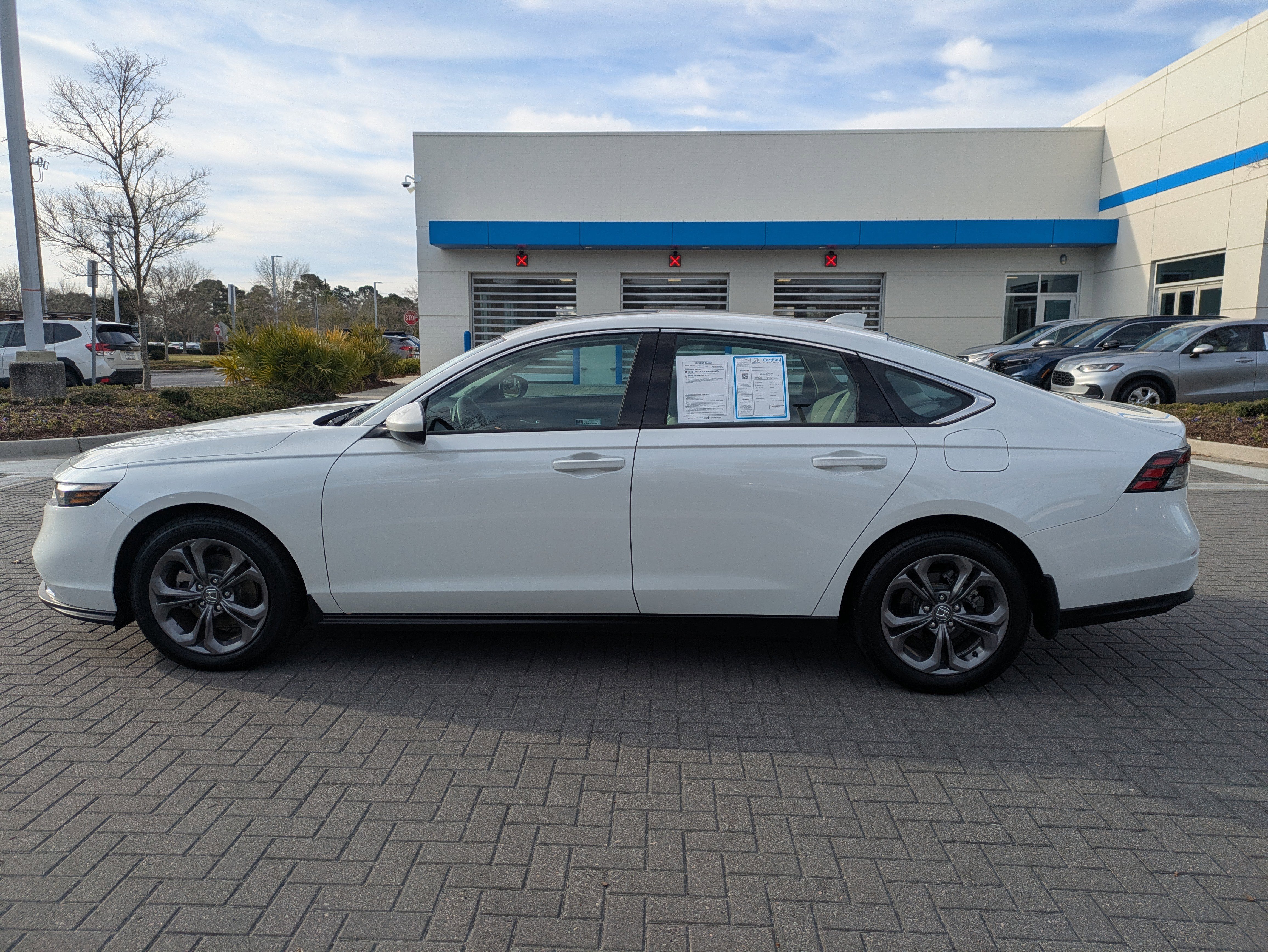 Certified 2024 Honda Accord EX image 14