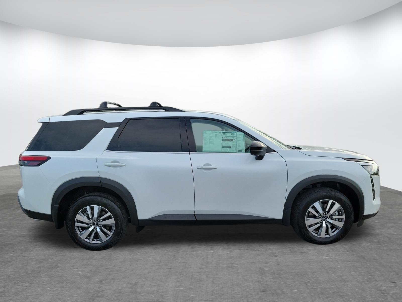 New 2026 Nissan Pathfinder SL w/ Cargo Package FWD image 4