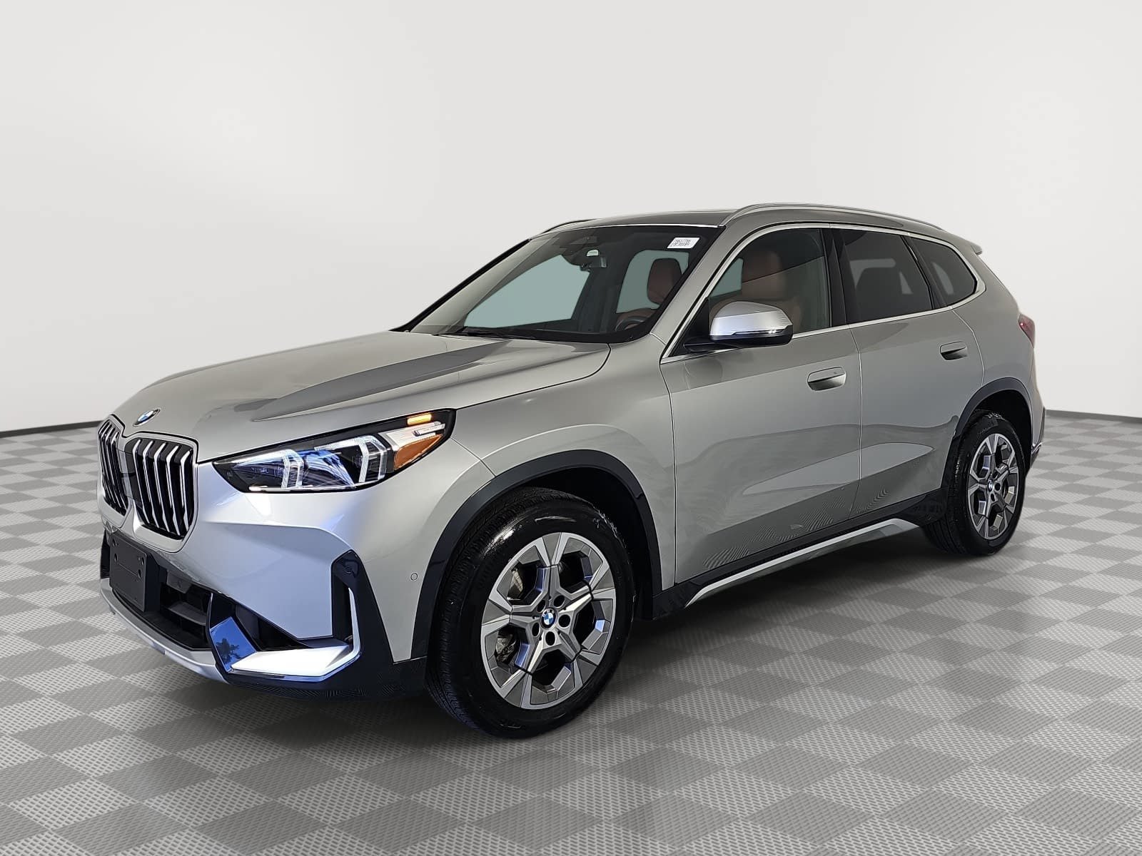 Used 2026 BMW X1 xDrive28i AWD/4WD image 4