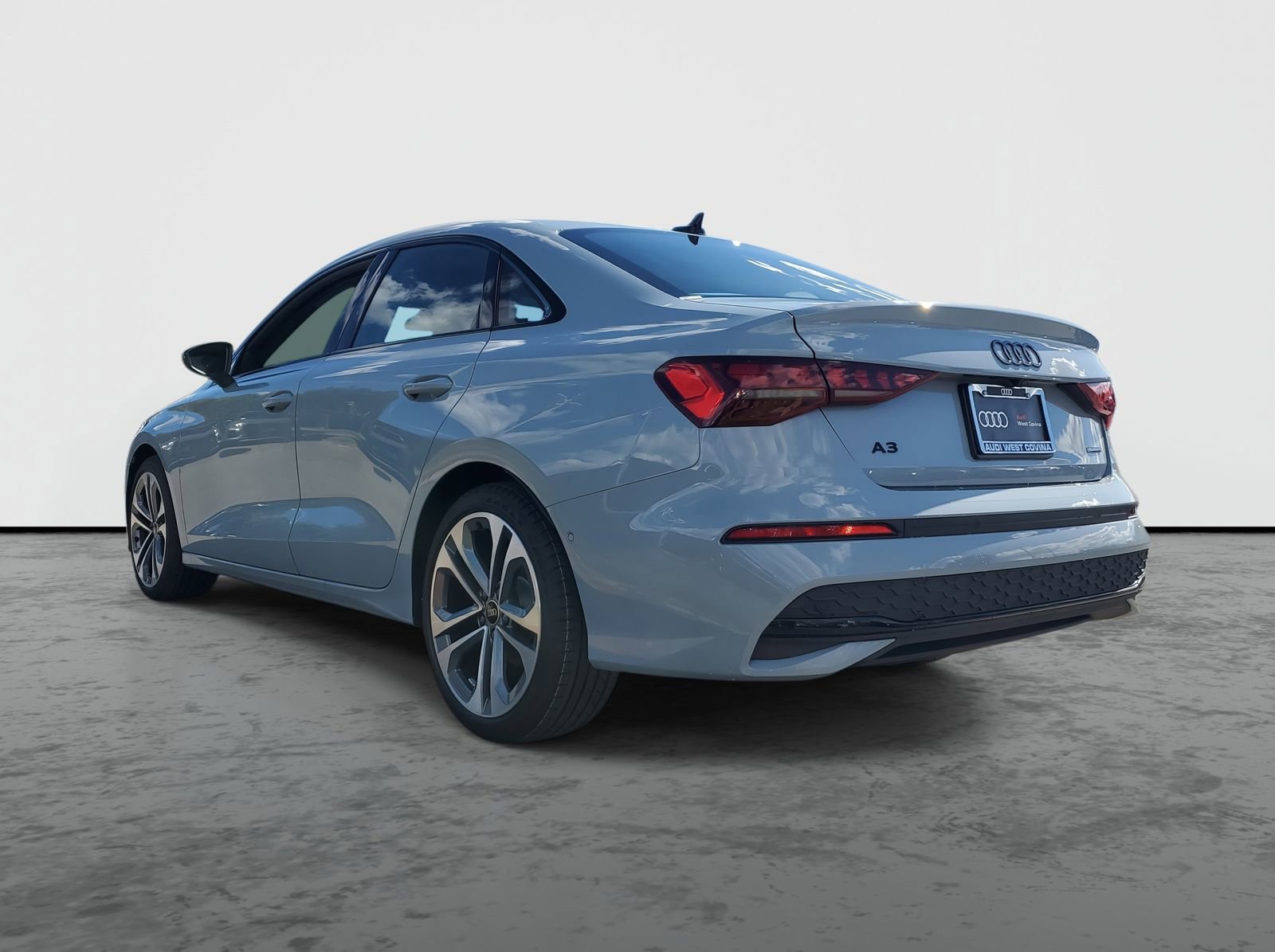 New 2026 Audi A3 2.0T Premium image 3