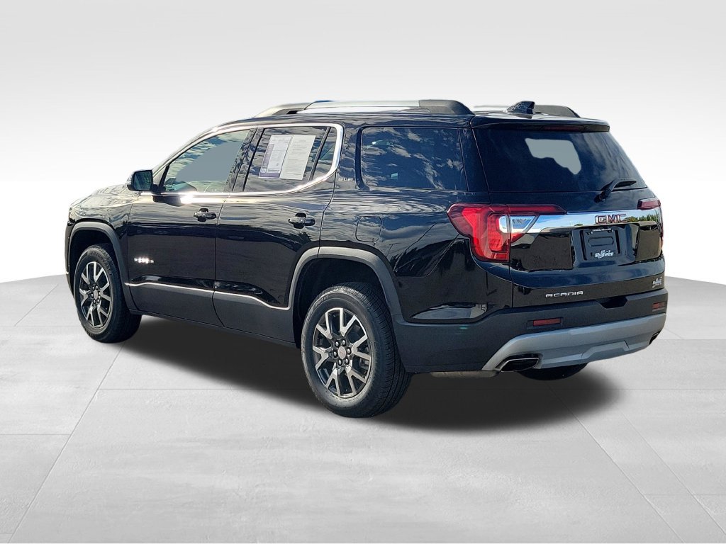 Used 2023 GMC Acadia SLE w/ Driver Convenience Package FWD image 4