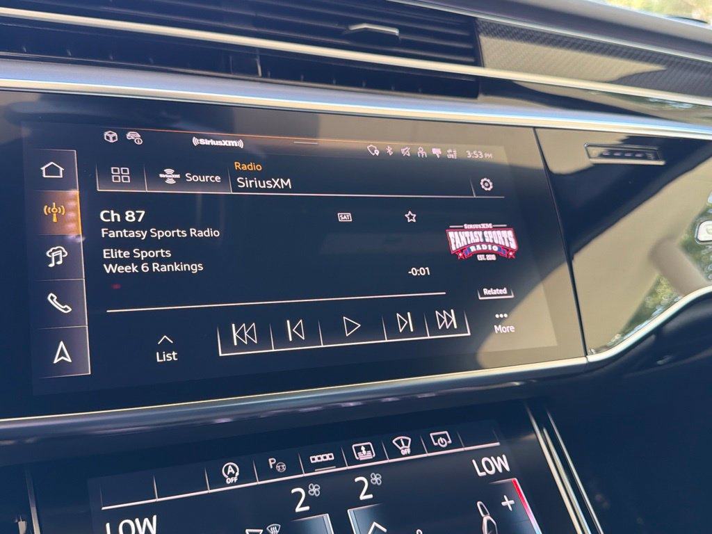 Used 2025 Audi S8 w/ Executive Package AWD/4WD image 8