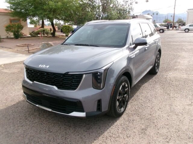 Used 2025 Kia Sorento S w/ Panoramic Sunroof Package image 2