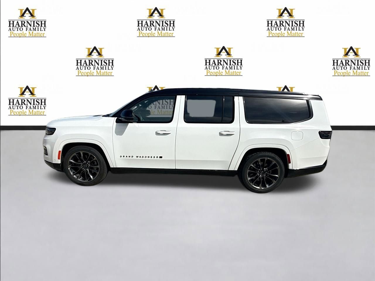 Used 2024 Jeep Grand Wagoneer L Series II w/ Quick Order Packagew 28T image 2
