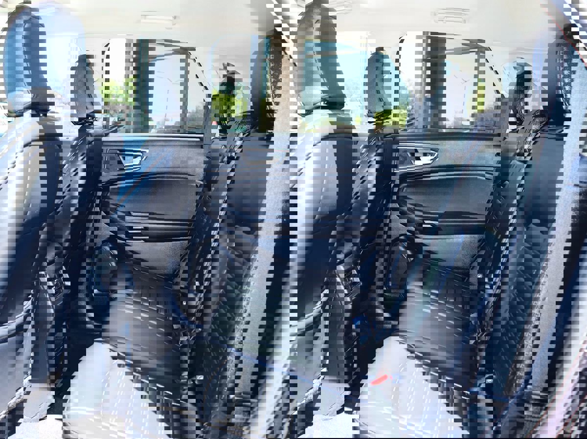 Used 2024 Ford Edge SEL image 31