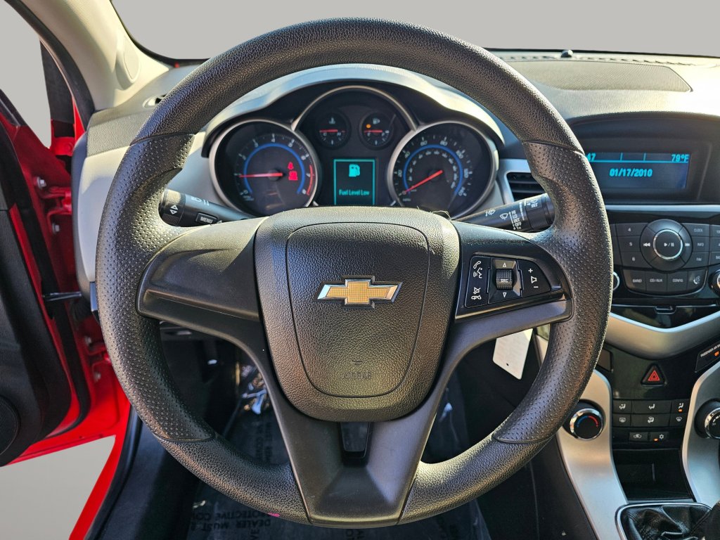 Used 2015 Chevrolet Cruze LS image 5