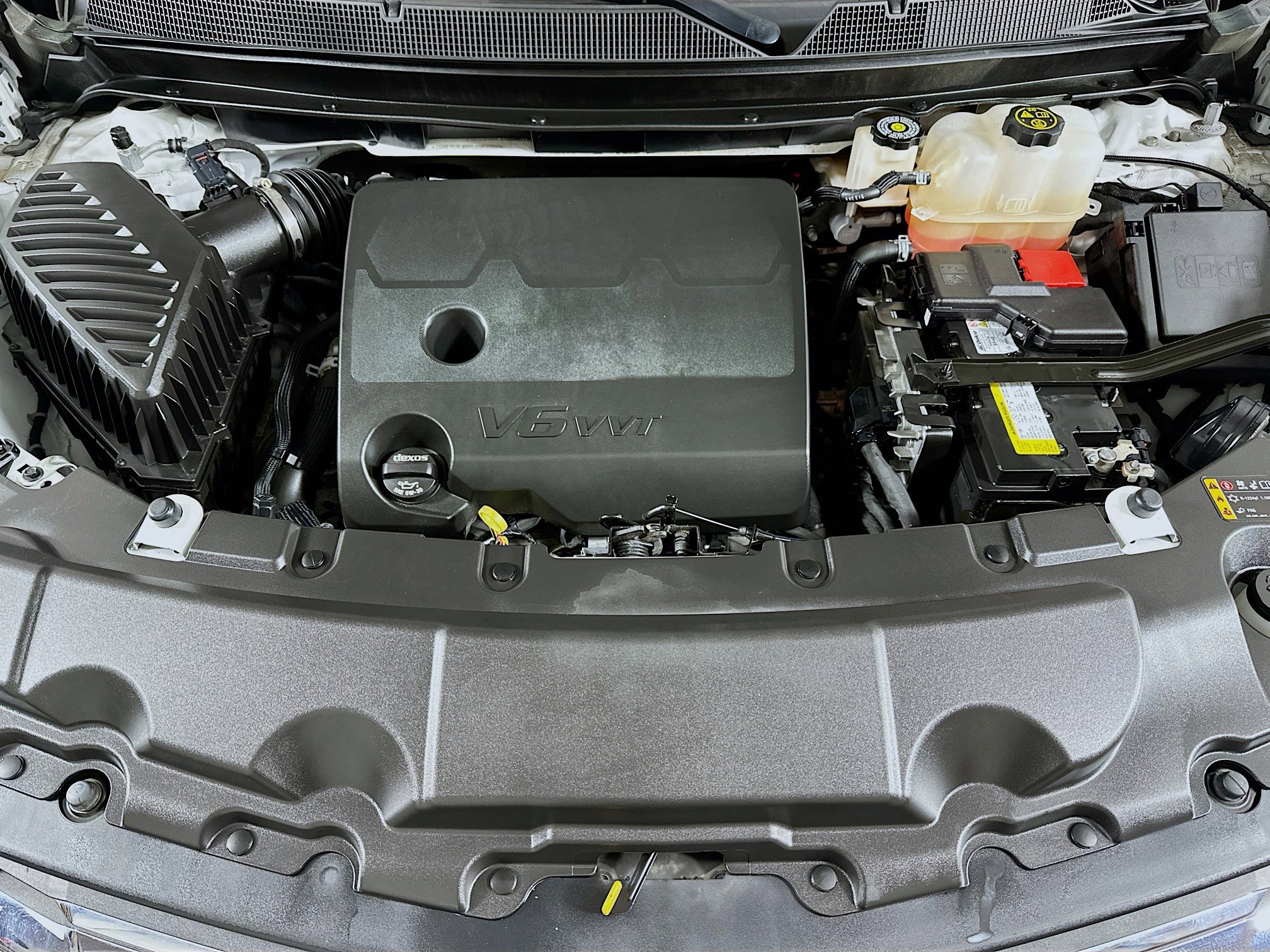 Used 2023 Chevrolet Traverse LT image 30