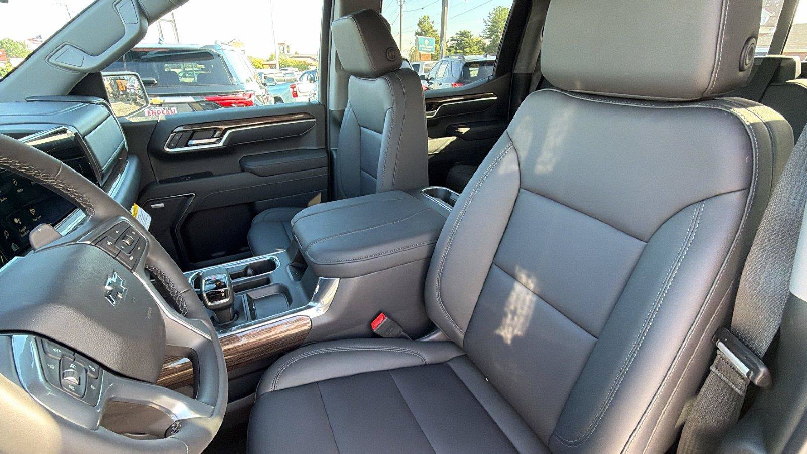 New 2026 Chevrolet Silverado 1500 LT Trail Boss w/ LT Trail Boss Premium Package AWD/4WD image 4