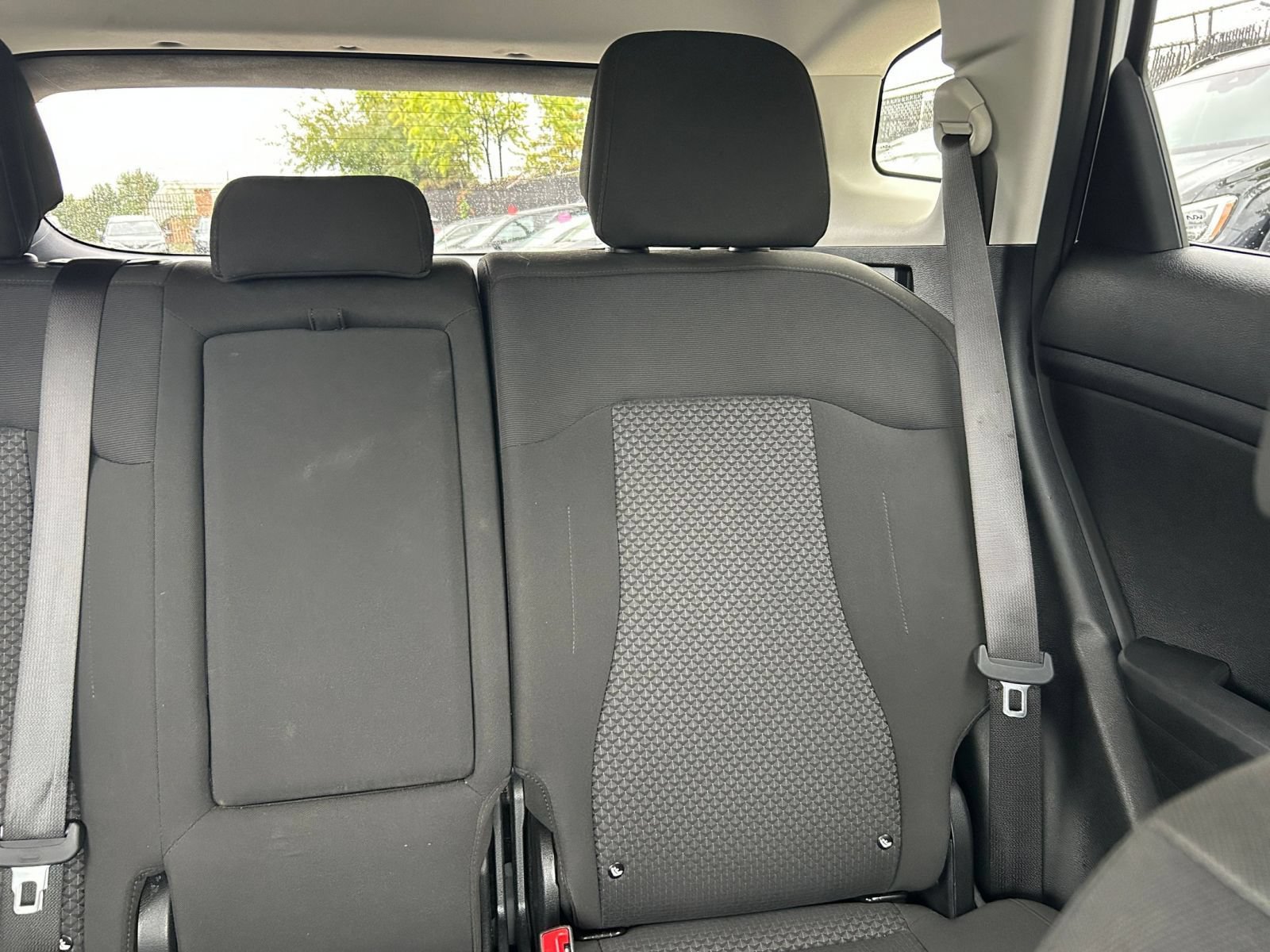 Used 2025 Kia Sportage LX AWD/4WD image 31